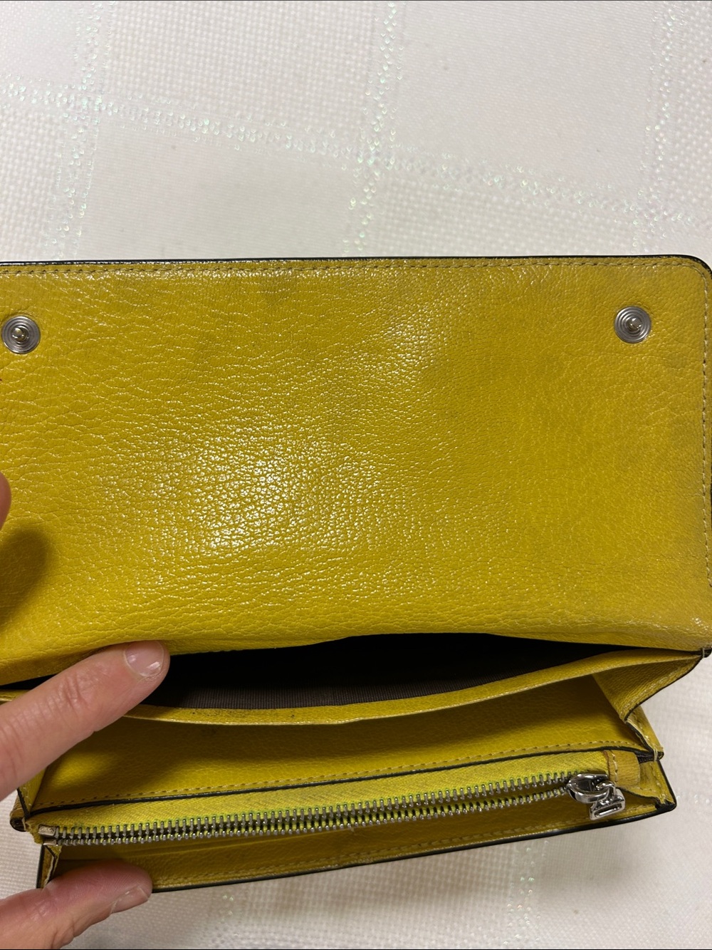 MaxMara Olive-Yellow Leather Fold Wallet image 4